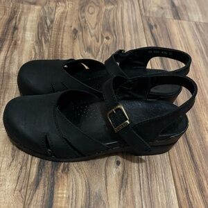 Dansko Black Mary Jane Clogs EUC 38 Margrethe Brass Buckle